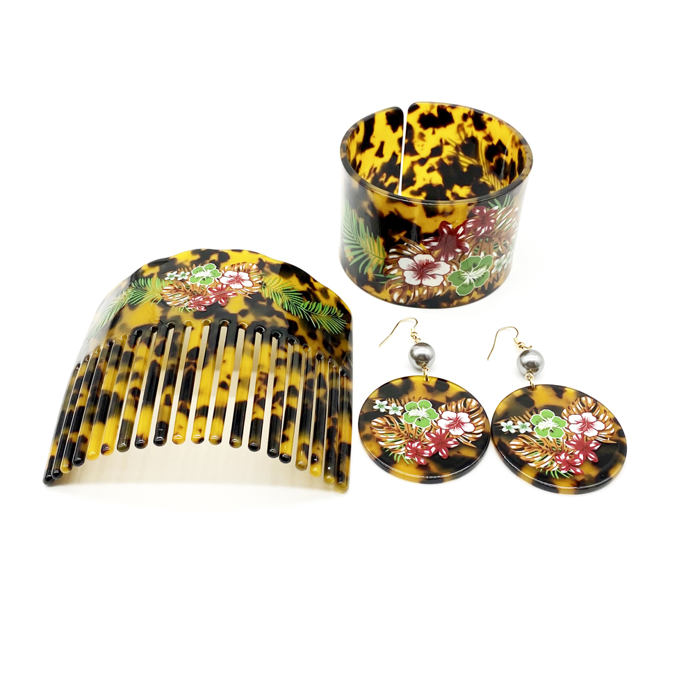 Conjunto de joyería con estamp - Pacific Jewelry & Watches Los Angeles reseña y precio