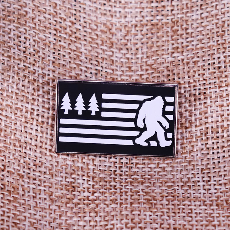 Bandera Americana Bigfoot PNW  - Pacific Jewelry & Watches Los Angeles reseña y precio