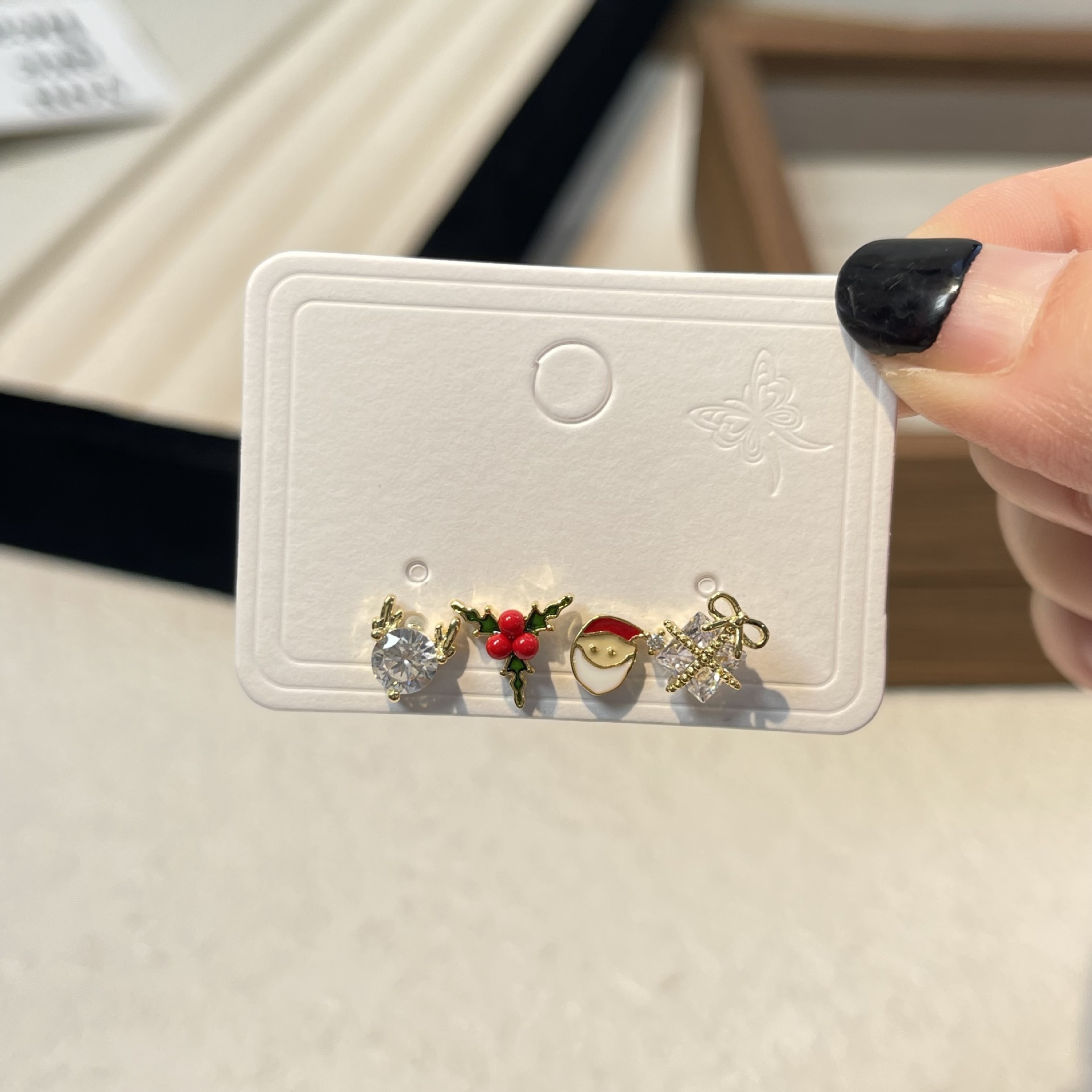Pendientes de circonita con pe - Eve Jewelry & Watches Distribuidor Oficial Rolex Buenos Aires reseña y precio